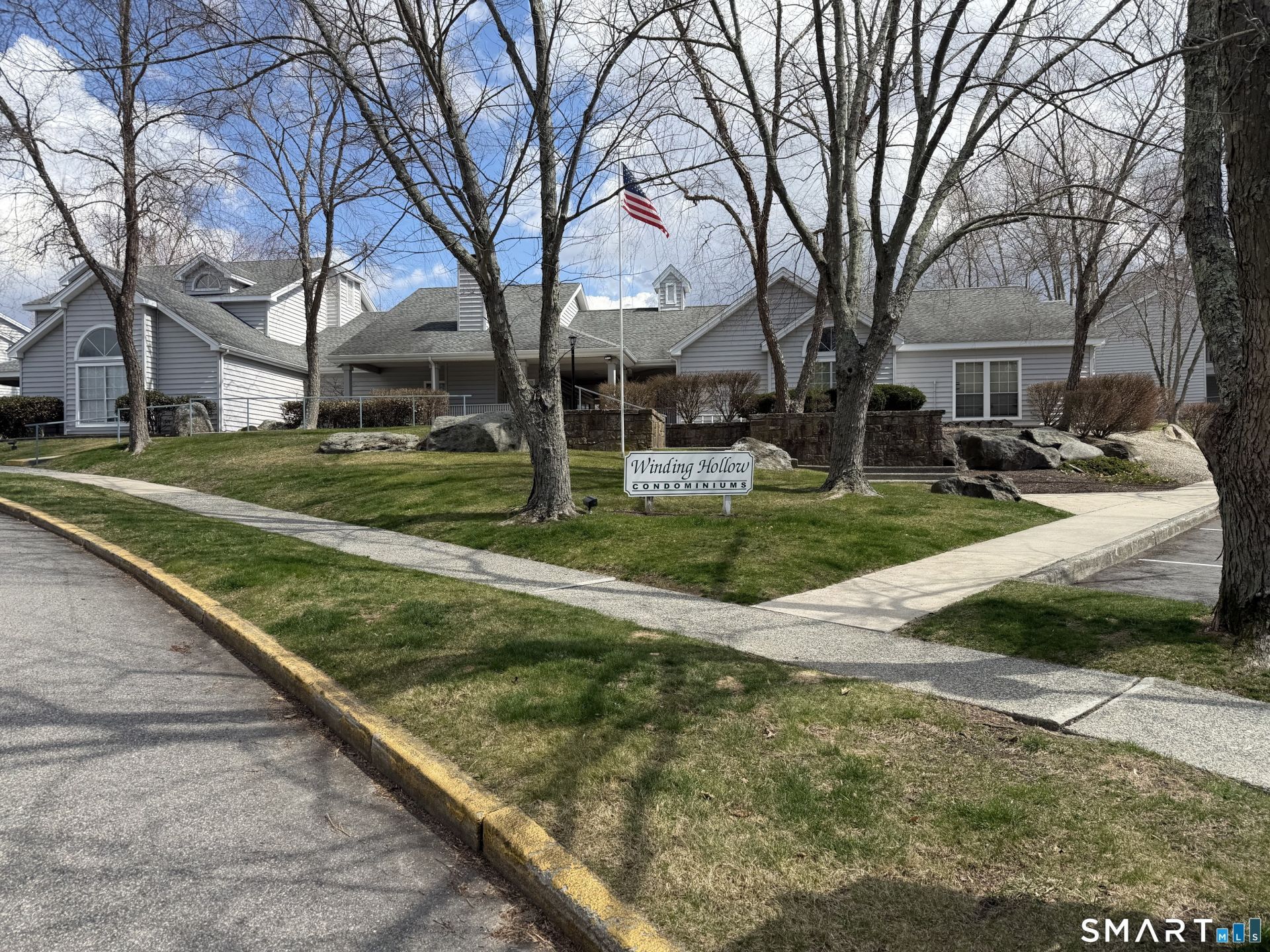 87 Leafwood, Unit 233, Groton, CT 06340 Main Photo