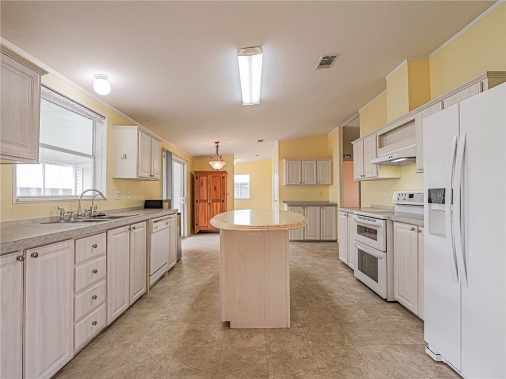 7620 Boxelder Road, Unit 37, Sebastian, FL 32976 Photo