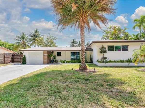 4440 SW 28th Ter , Dania Beach, FL 33312