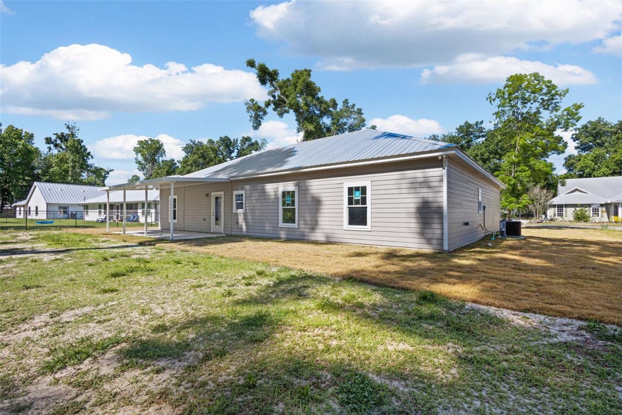 9100 Dorie Drive , Trenton, FL 32693 Photo