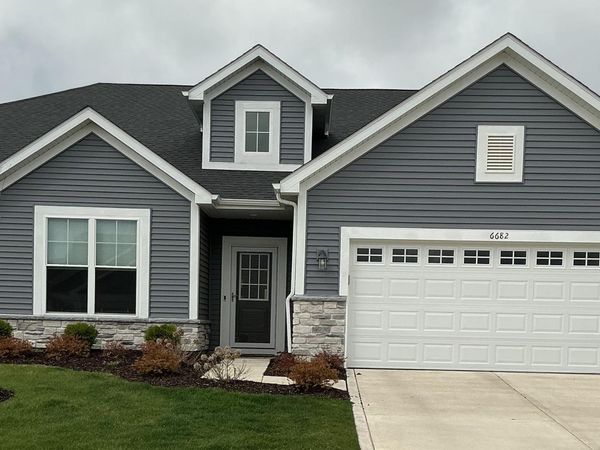 6682 Sky Drive, Schererville, IN 46375