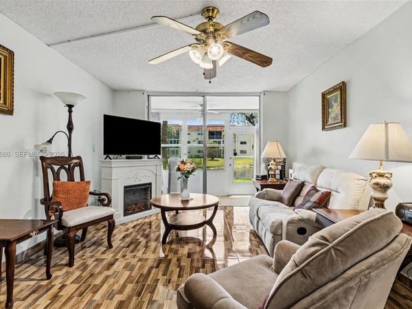 2831 E Sunrise Lakes Dr, Unit 105, Sunrise, FL 33322