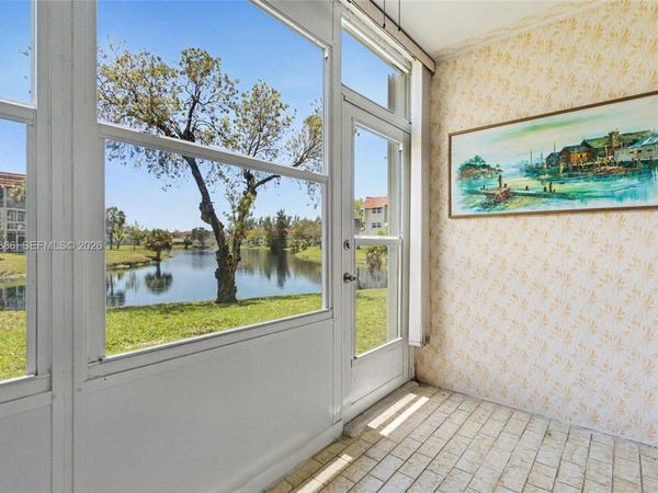 2831 E Sunrise Lakes Dr , Unit 105, Sunrise, FL 33322