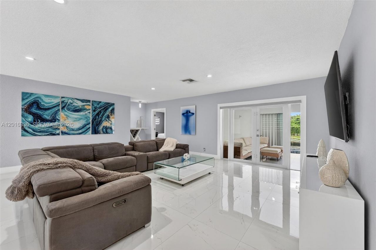 2918 Cleveland St , Hollywood, FL 33020 Photo