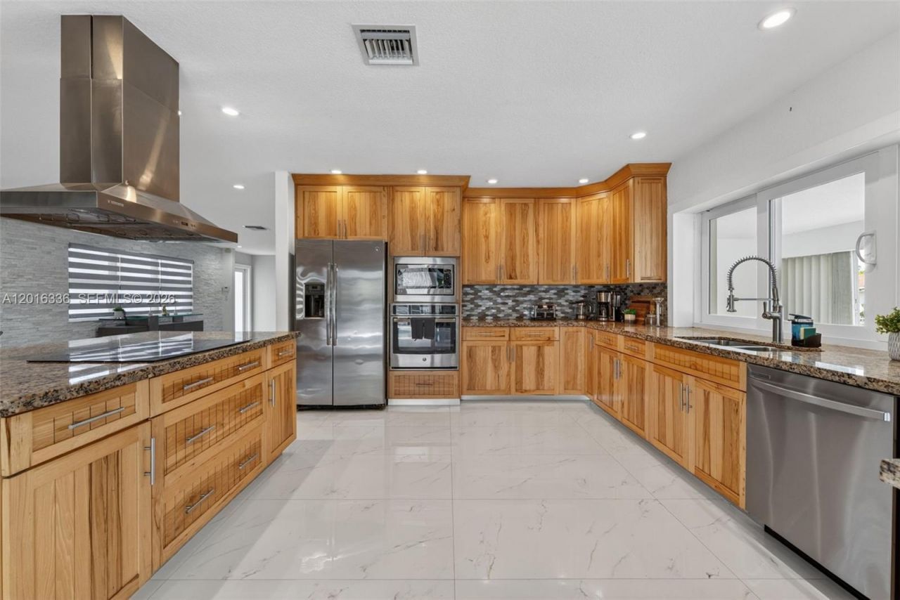2918 Cleveland St , Hollywood, FL 33020 Photo