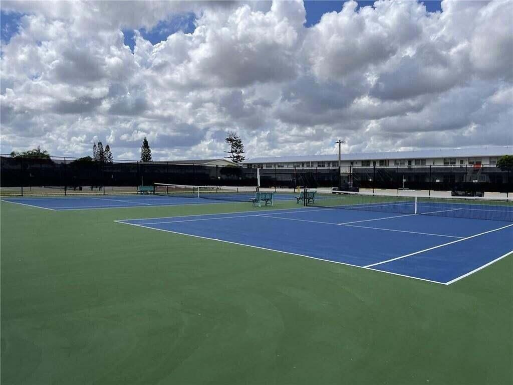 11 Golfs Edge E, Unit E, West Palm Beach, FL 33417 Photo