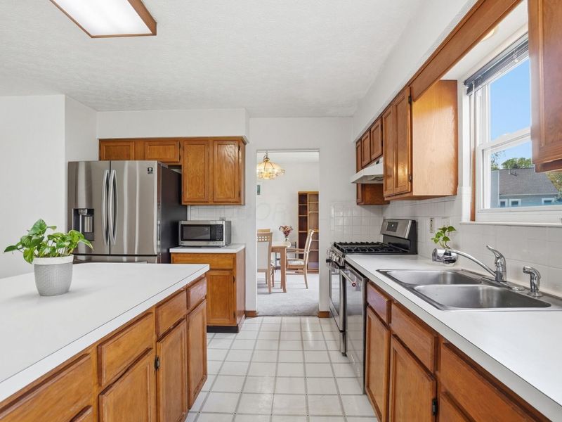 3686 Riverlane Court, Columbus, OH 43221 Photo 17