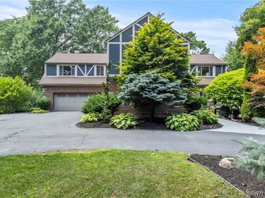5082 Woodland Drive, Lewiston, NY 14092