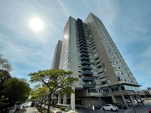 6301 N Sheridan Road, Unit 20P, Chicago, IL 60660