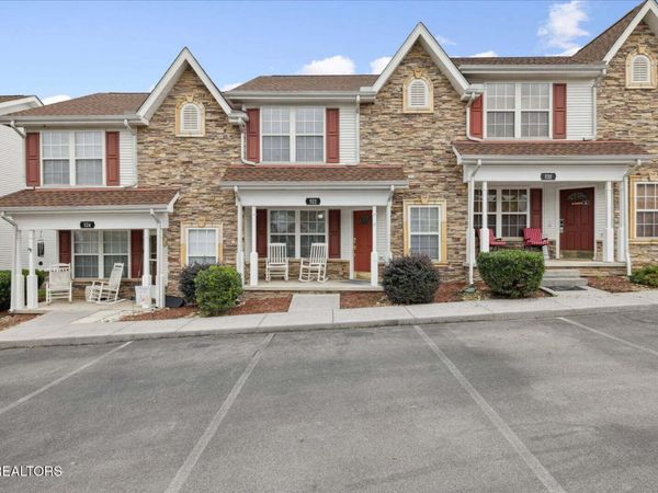 521 Orch Vly Way, Pigeon Forge, TN 37862