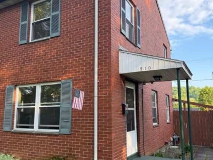 210 Palmer Street, Easton, PA 18042 Main Photo