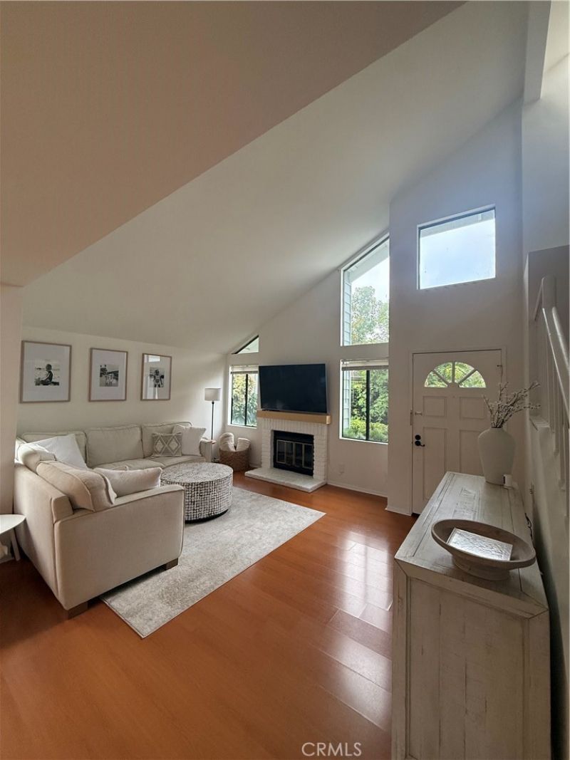 49 Amberleaf, Irvine, CA 92614 Main Photo