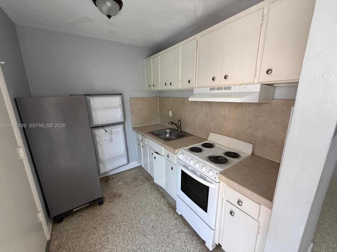 990 SW 4th St, Unit 6, Miami, FL 33130 Photo