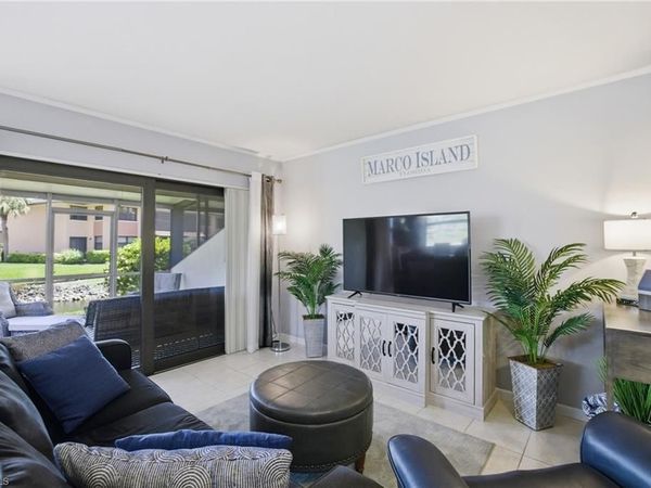 1504 Mainsail DR, Unit 6, NAPLES, FL 34114