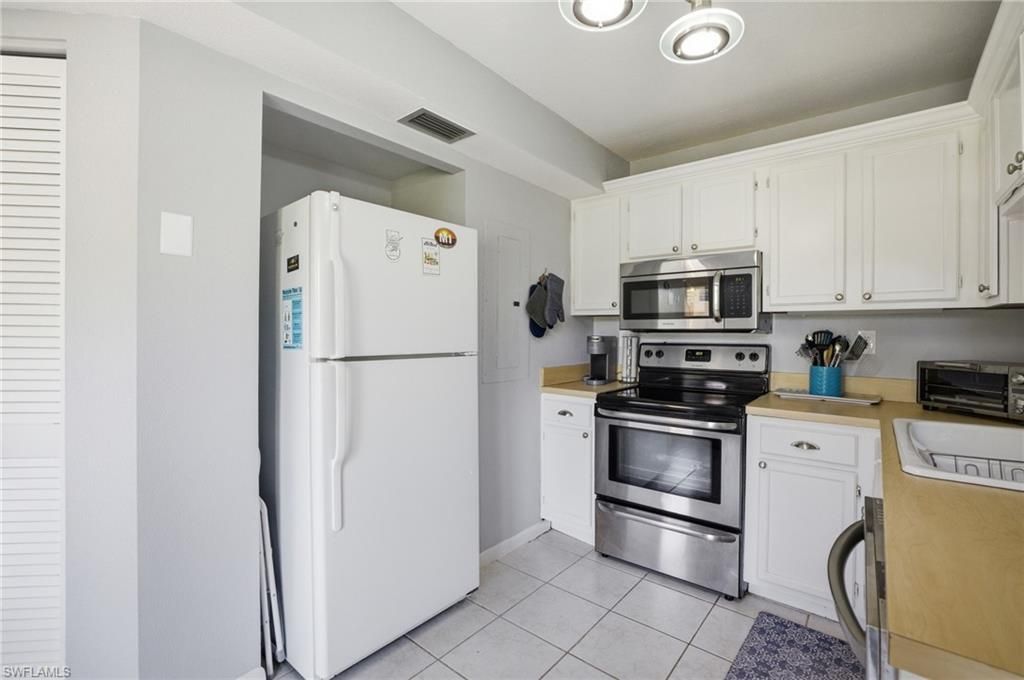1504 Mainsail Dr, Unit 6, Naples, FL 34114 Photo