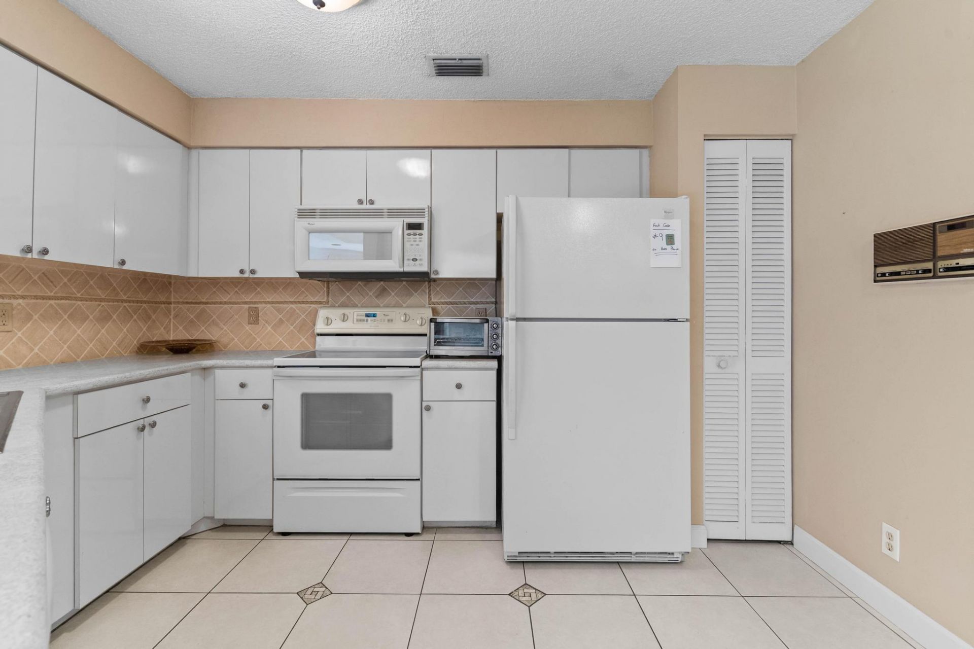 3404 Emerald Oaks Drive, Unit 803, Hollywood, FL 33021 Photo