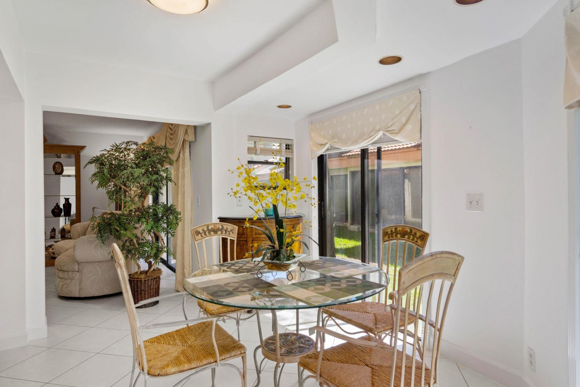 3404 Emerald Oaks Drive, Unit 803, Hollywood, FL 33021 Photo