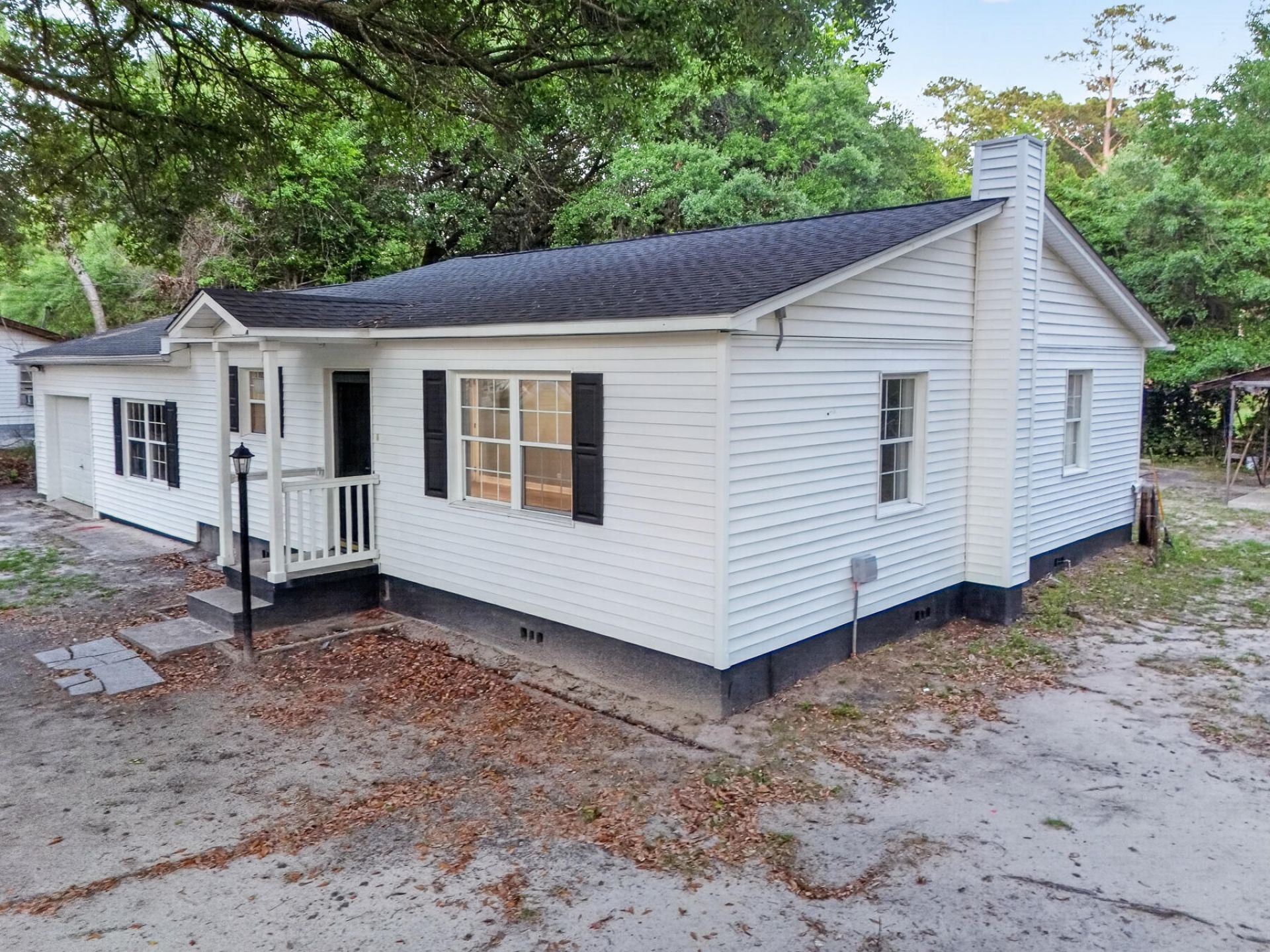 727 Levee Drive Photo 10
