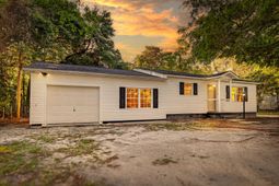 727 Levee Drive photo 4