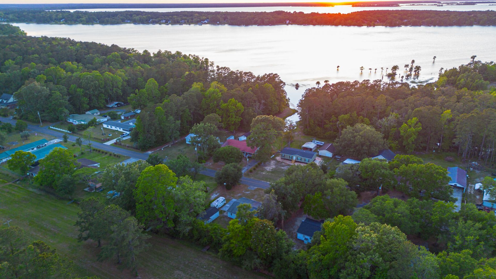 727 Levee Drive Photo 48
