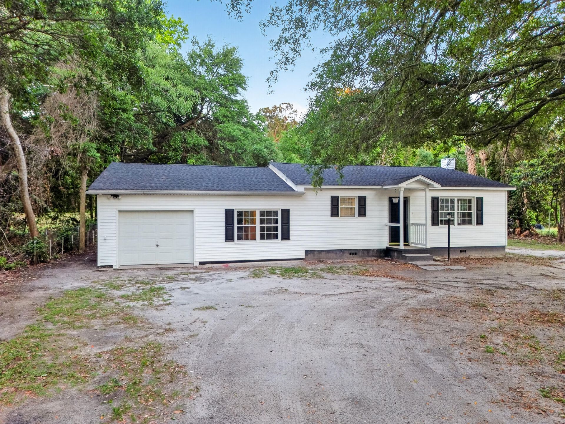 727 Levee Drive Photo 6