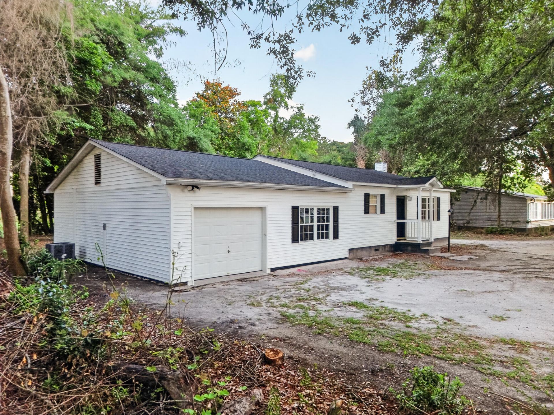 727 Levee Drive Photo 7