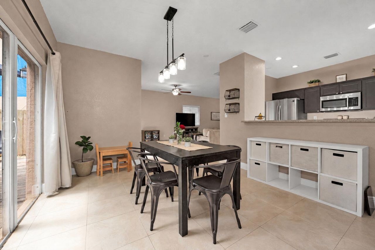 381 NE 35th Terrace, Homestead, FL 33033 Photo