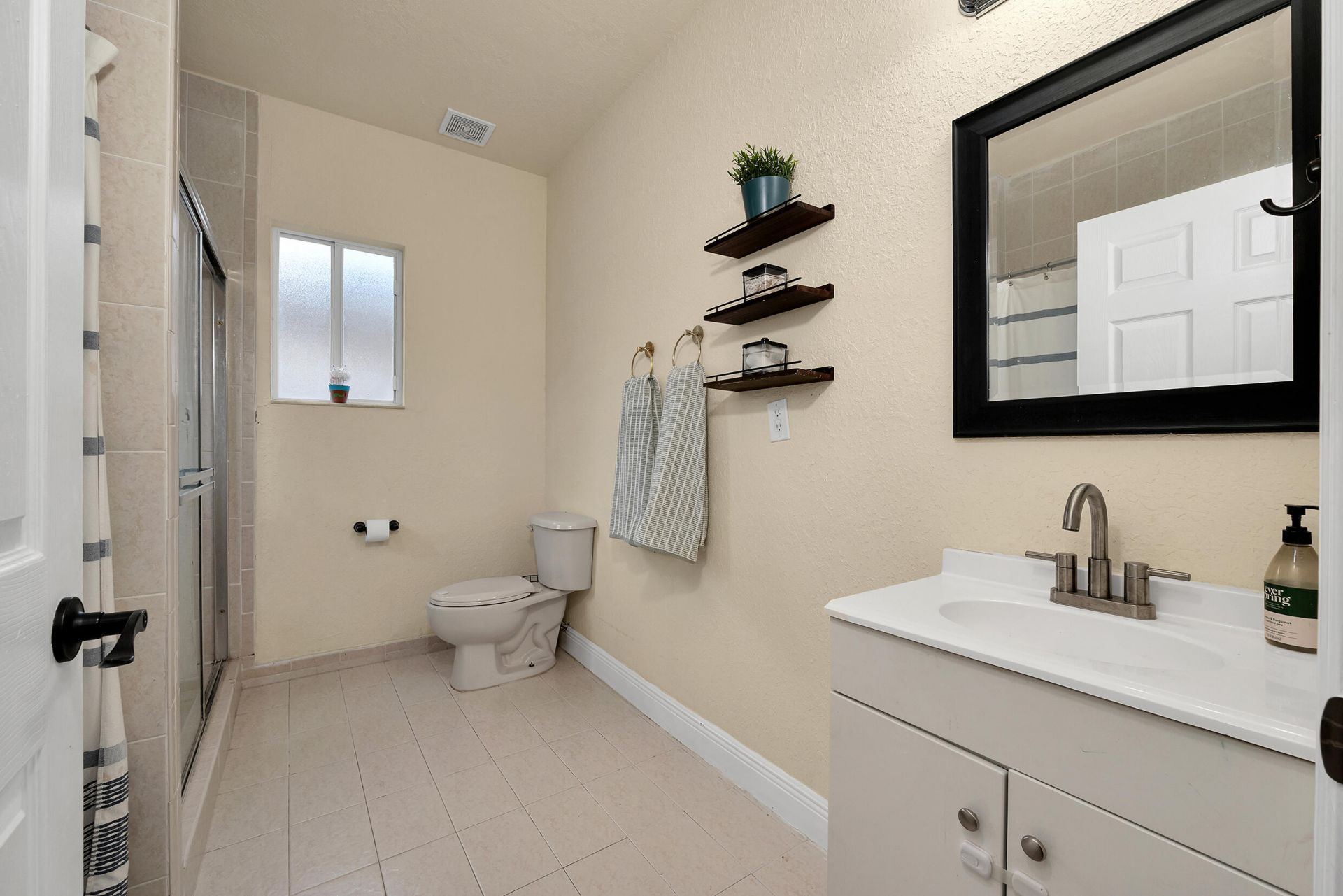 381 NE 35th Terrace, Homestead, FL 33033 Photo