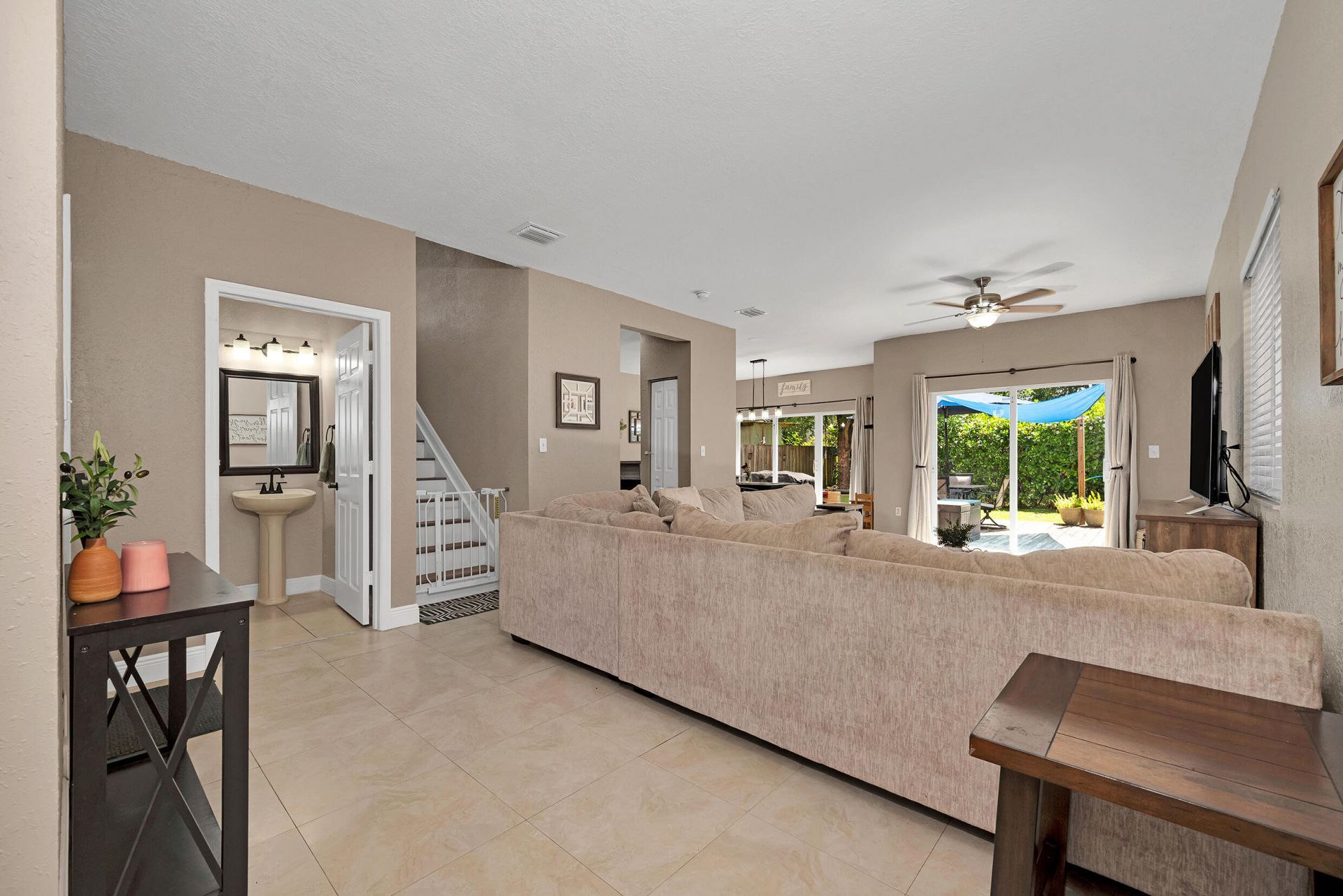 381 NE 35th Terrace, Homestead, FL 33033 Photo