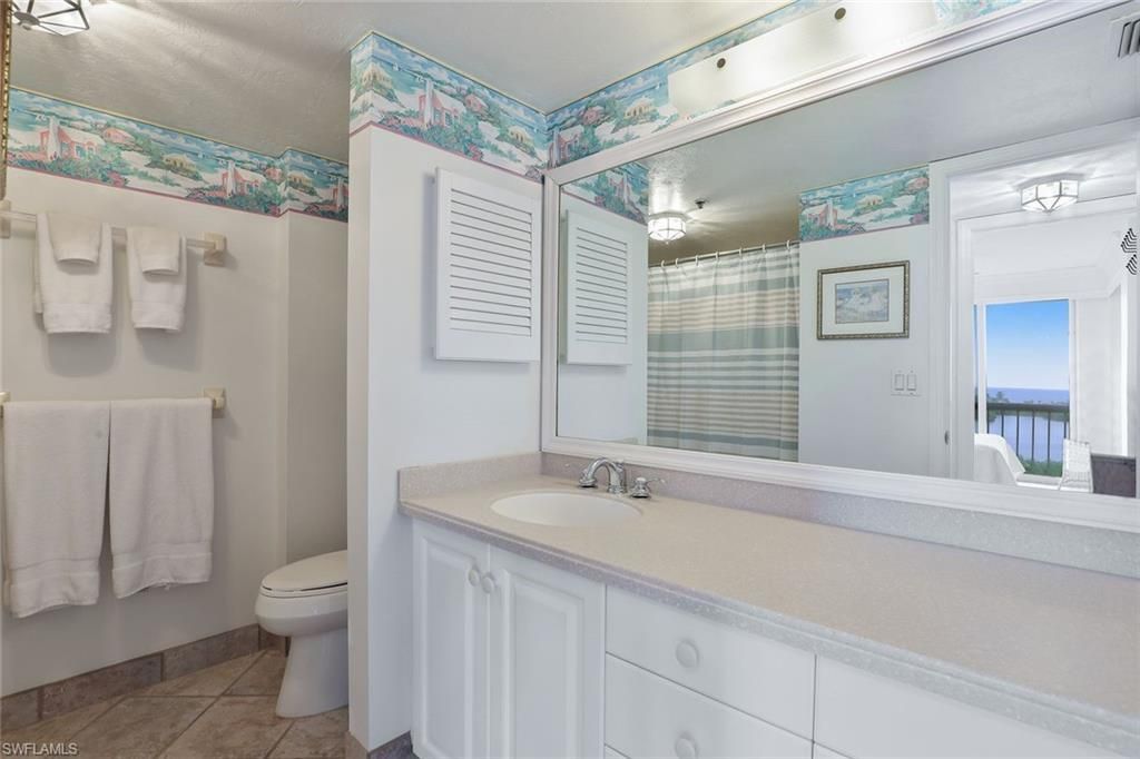 5501 Heron Point Dr, Unit 702, Naples, FL 34108 Photo