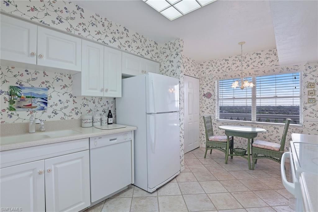 5501 Heron Point Dr, Unit 702, Naples, FL 34108 Photo