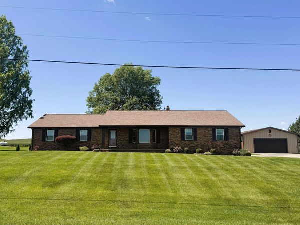 10456 S 290 W Road, Fort Branch, IN 47648