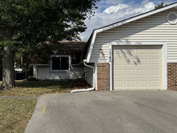 1742 Amherst Circle , Unit 1742, Glendale Heights, IL 60139