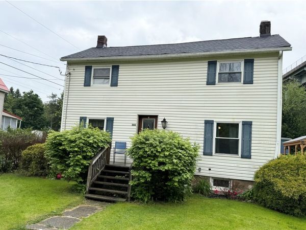 206 N Race St, Worthington, PA 16262