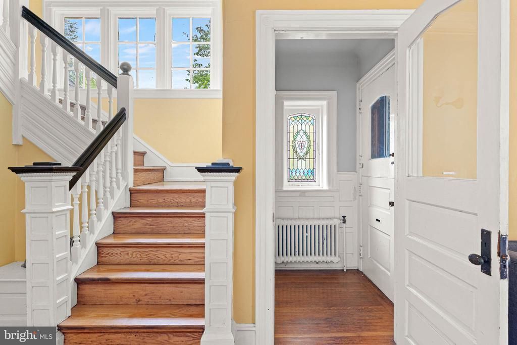 212 S CHESTER ROAD, SWARTHMORE, PA 19081