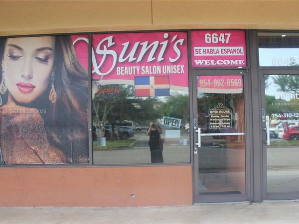 6647 Taft St , Hollywood, FL 33024