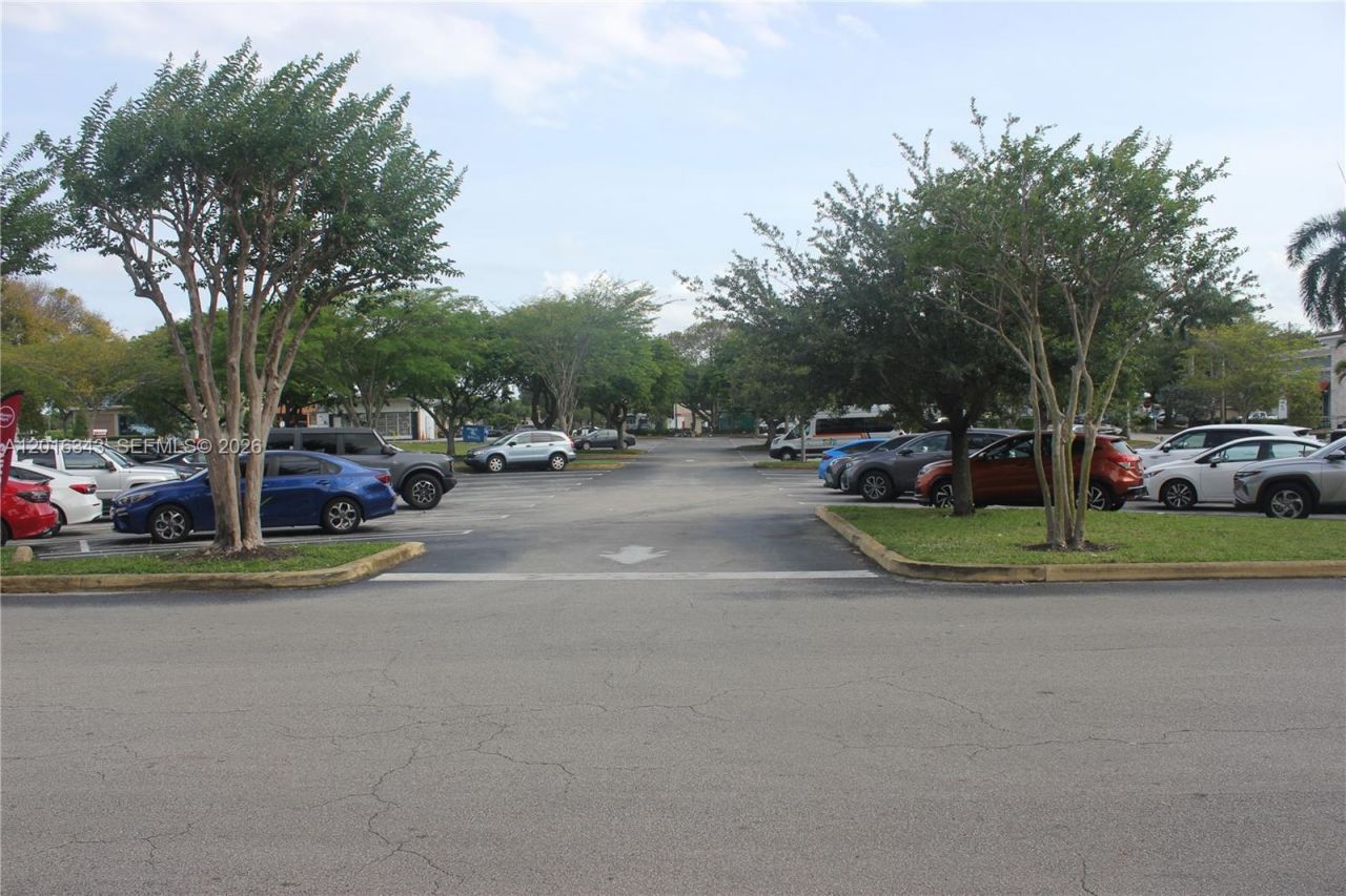 6647 Taft St , Hollywood, FL 33024 Photo