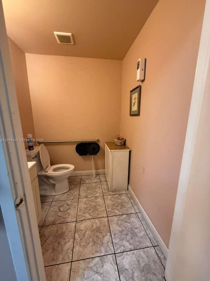 6647 Taft St , Hollywood, FL 33024 Photo