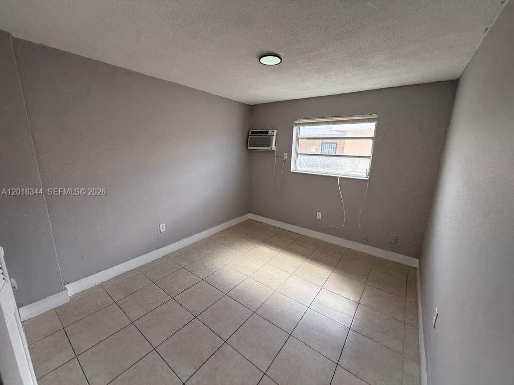 1646 NW 2nd St , Unit 6, Miami, FL 33125 Photo