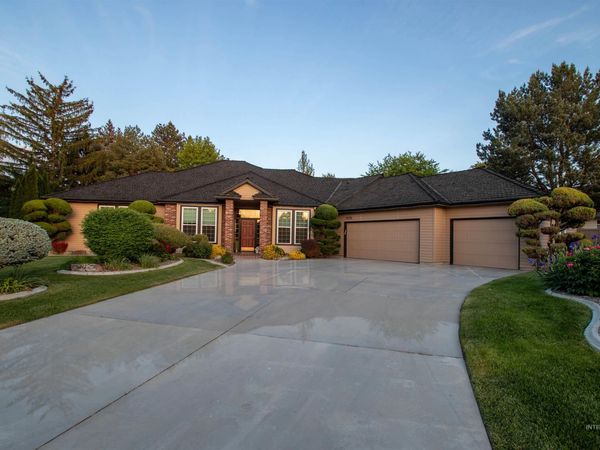5026 N Greyloch Way, Boise, ID 83704