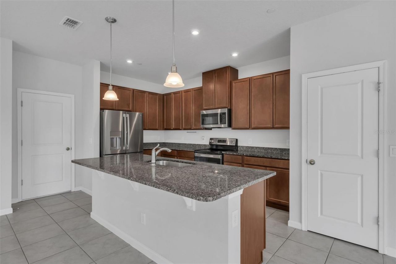 1809 Holden Ridge Lane , Clermont, FL 34715 Photo