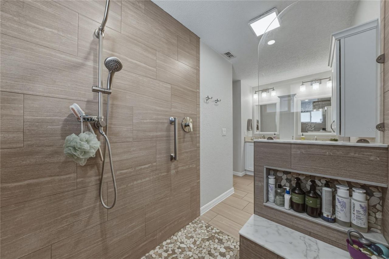 7435 Kilbride Court, Weeki Wachee, FL 34613 Photo