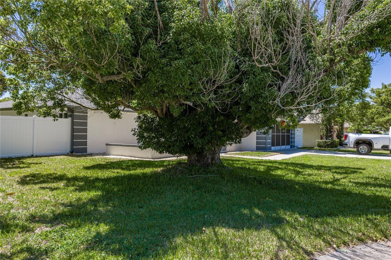 7435 Kilbride Court, Weeki Wachee, FL 34613 Photo