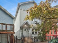 1645 W Beach Avenue, Chicago, IL 60622 primary photo