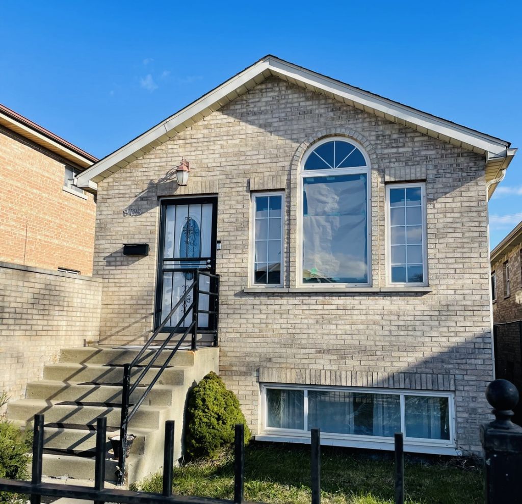 8425 S Marshfield Avenue, Chicago, IL 60620 Main Photo