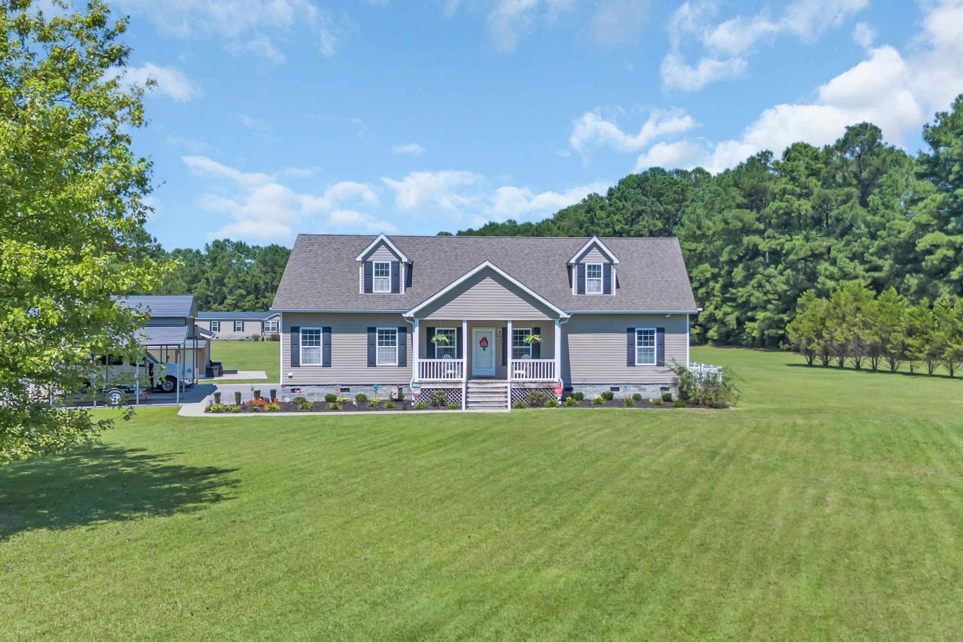 381 Saint Ives Rd. Photo 10
