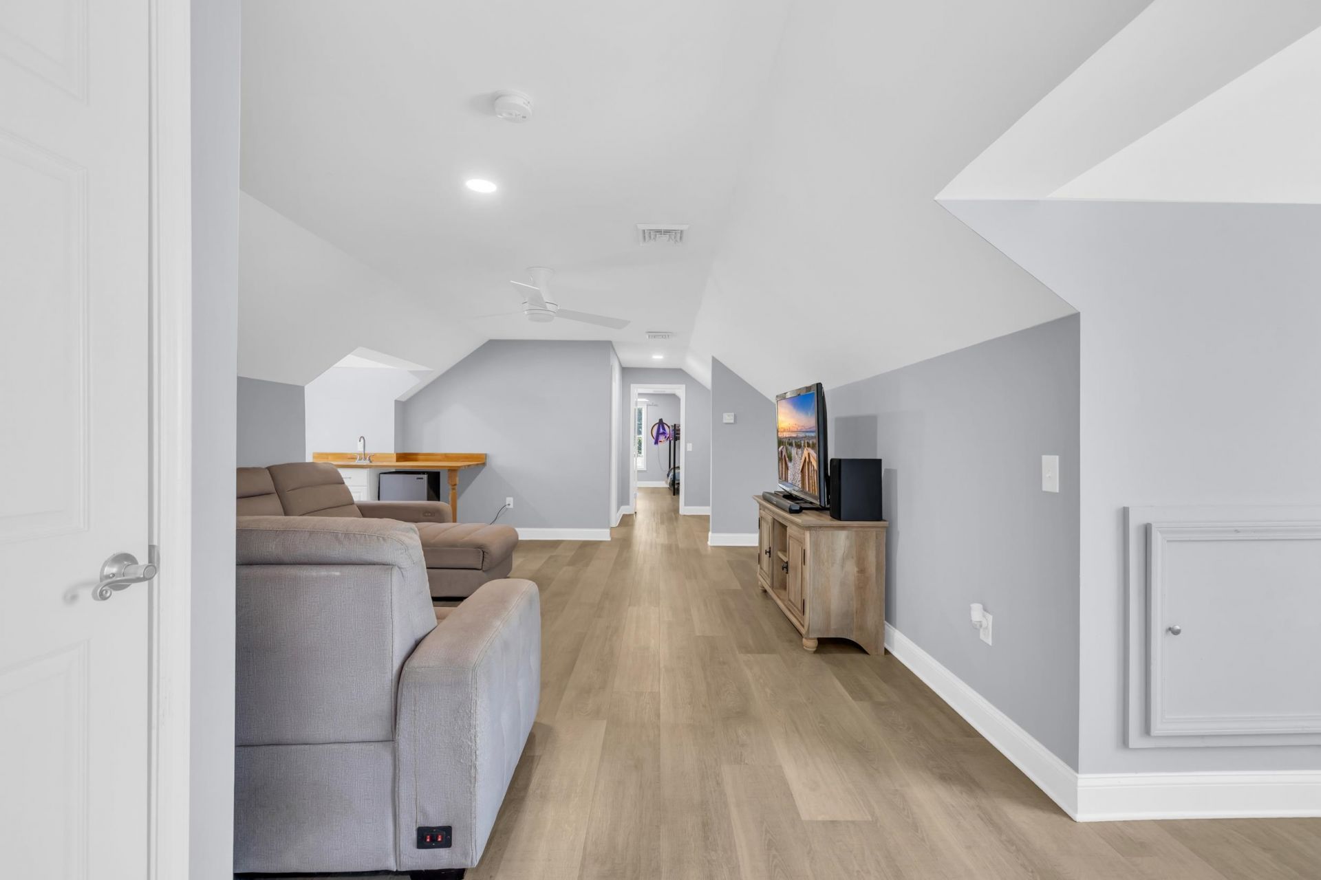 381 Saint Ives Rd. Photo 31