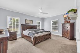 381 Saint Ives Rd. photo 4
