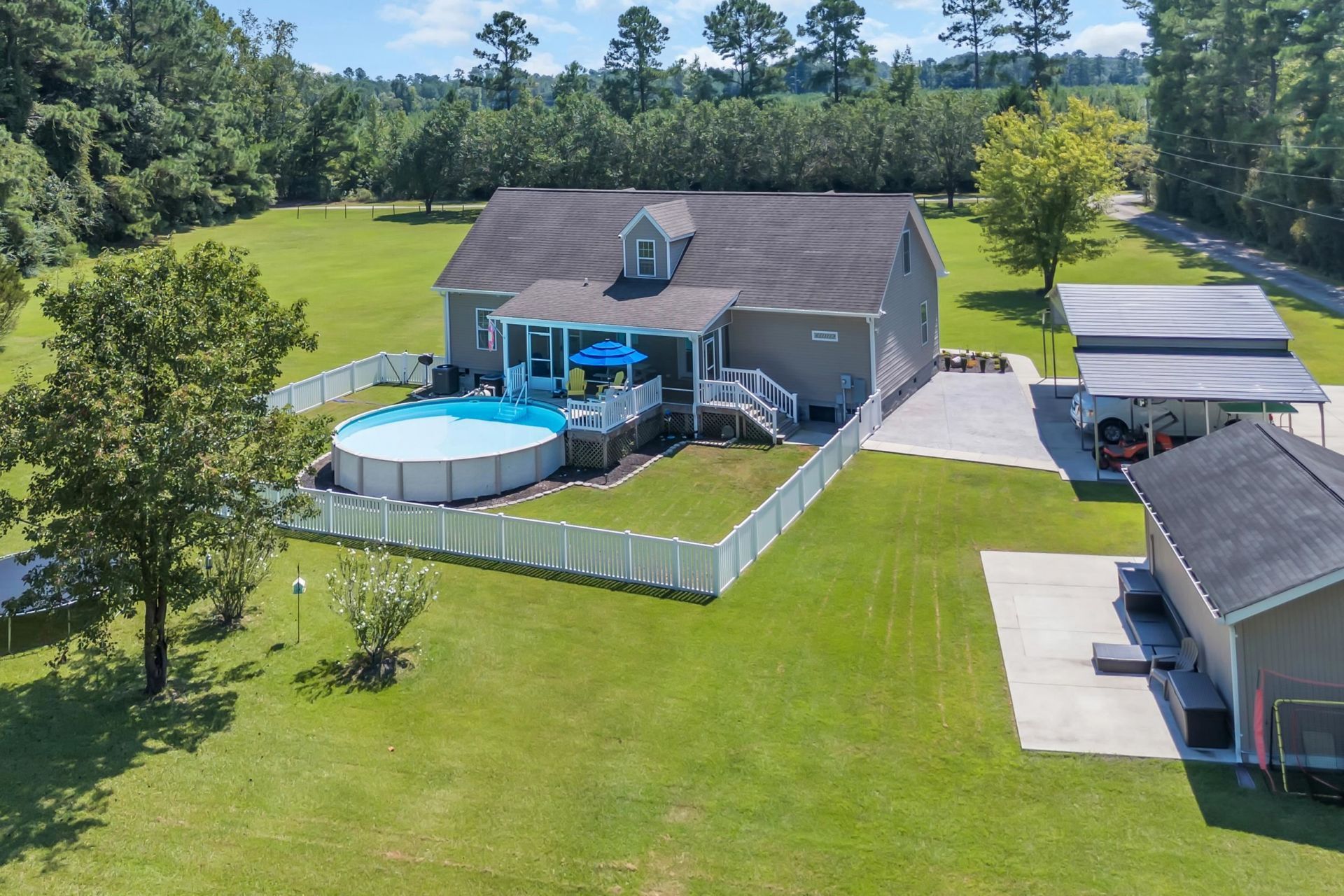 381 Saint Ives Rd. Photo 43
