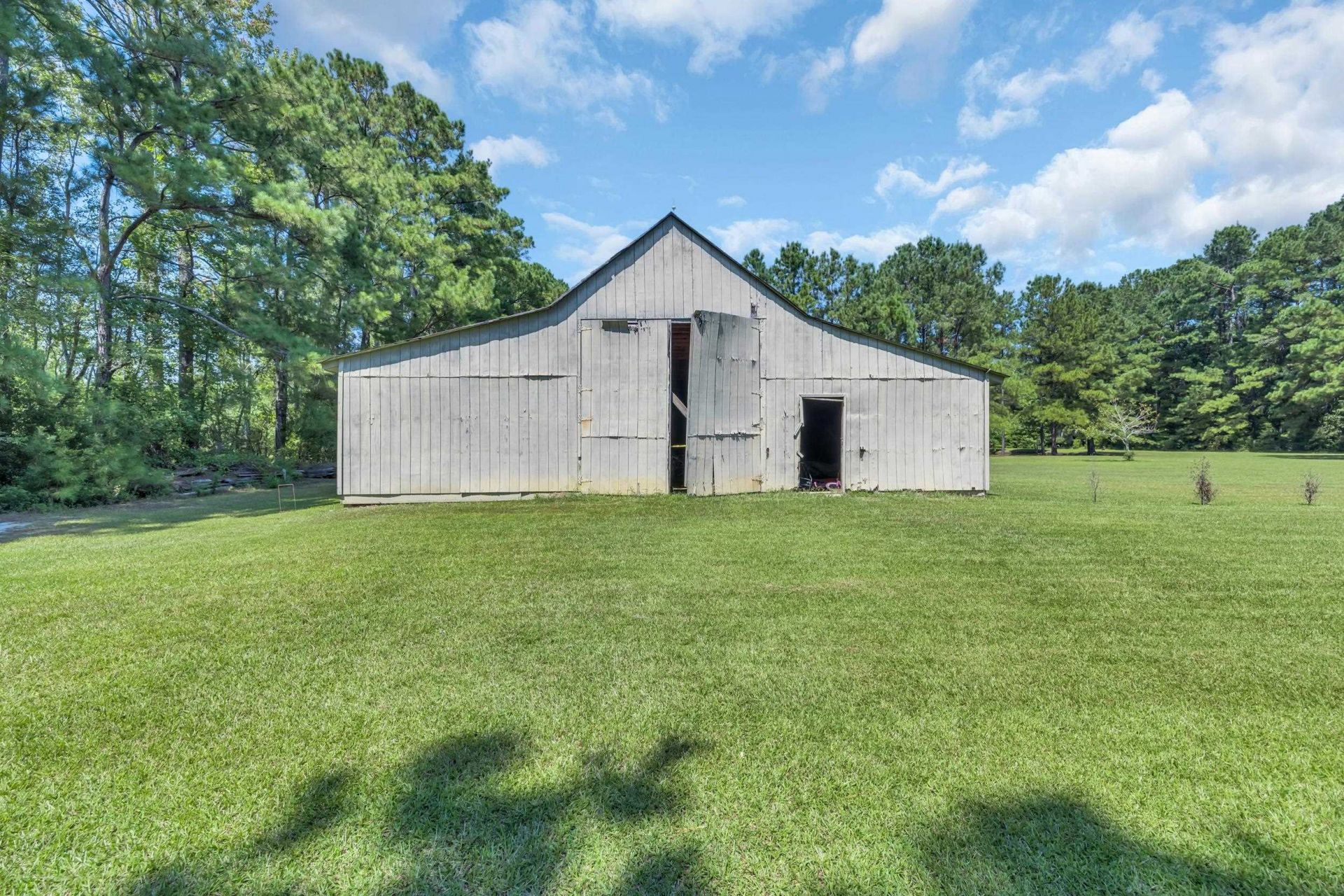 381 Saint Ives Rd. Photo 49